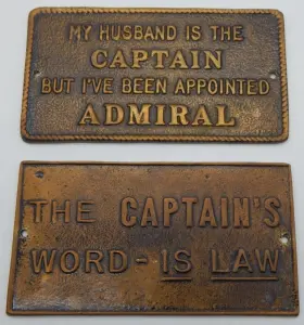 22-fp020 Bernard Two Brass Fun Engraved Plaques - My Husband Is The Captain But Iftm Admiral Bt921