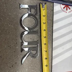 055-0598 Four Winns Chrome Boat Logo